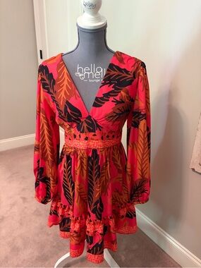 Summer Heat Leaf Print V-Neck Mini Dress in Hot Pink & Rust